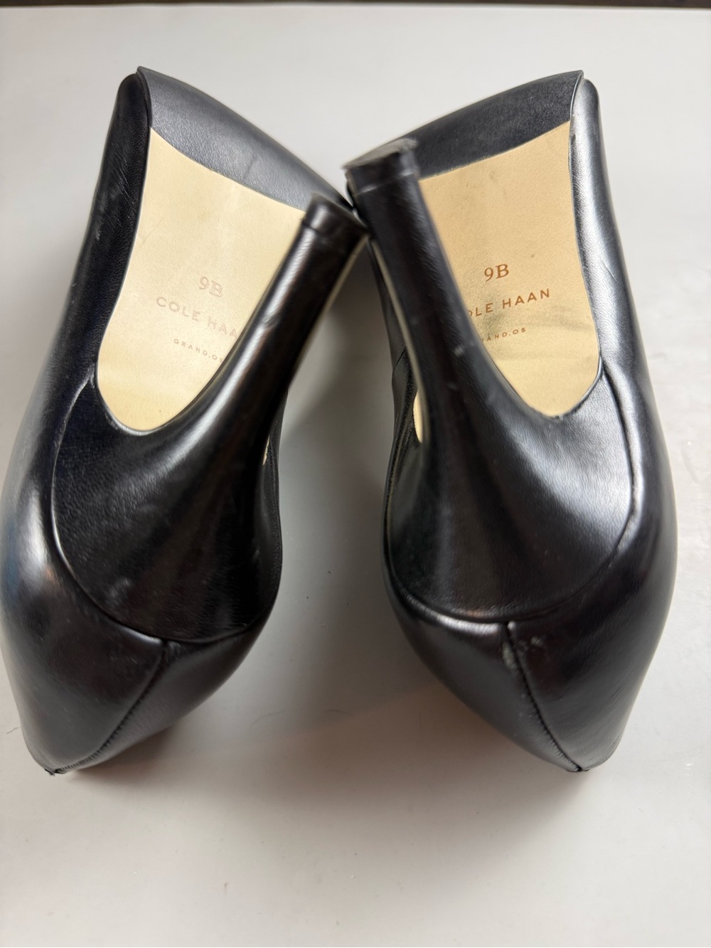 Cole Haan Grand.OS Black Leather Pointed Toe Classic Pumps Heels Womens 9 B - Picture 9 of 9